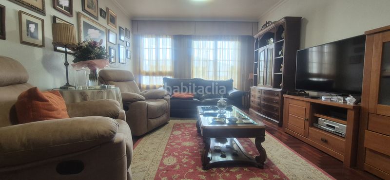 Foto 9eaaaaff-fb41-46e1-a65f-bd0df55701f1. Piso en Teis Vigo