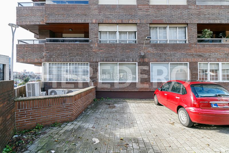 Foto e216086c-af5a-4cd0-b184-d1692349958e. Pis amb calefacció aparcament a Centro - Areal Vigo