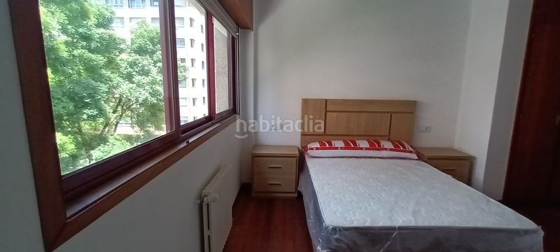 Foto 8592f8db-683d-4483-aefc-f12cda33e6f0. Pis amb calefacció aparcament a Zona Fernández Labreda Pontevedra