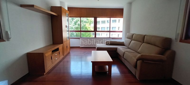 Foto 9f3d5e1d-ad70-4fd8-8e69-928184e21f28. Pis amb calefacció aparcament a Zona Fernández Labreda Pontevedra