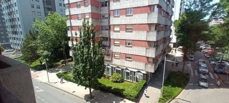 Foto bea1a6cb-0344-4214-8f63-97e7ea2346ed. Pis amb calefacció aparcament a Zona Fernández Labreda Pontevedra