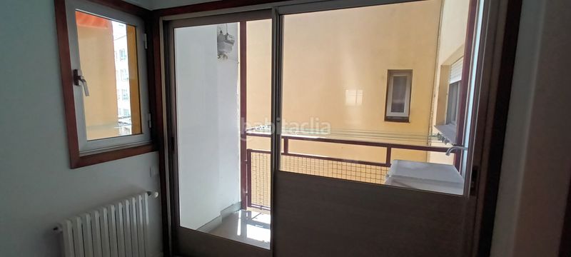 Foto f255a922-7306-4aad-a101-b335ff69b277. Pis amb calefacció aparcament a Zona Fernández Labreda Pontevedra
