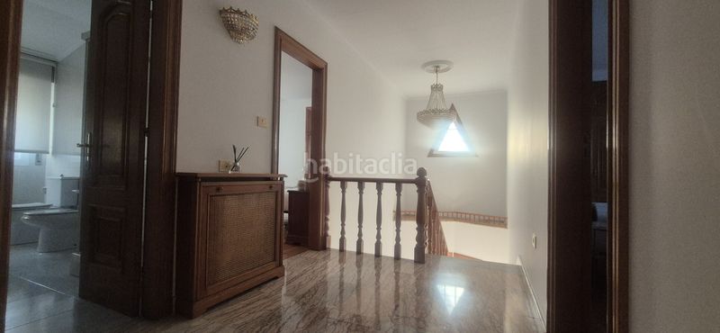 Foto d3014fe4-5280-4694-97ec-ccd26be84e04. Xalet amb xemeneia calefacció aparcament piscina a Vigo