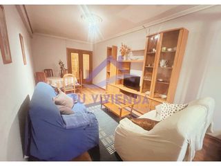 Miete Etagenwohnung in Calle toreros 21. Alquiler exclusivo para estudiantes reserva ya para el próximo c
