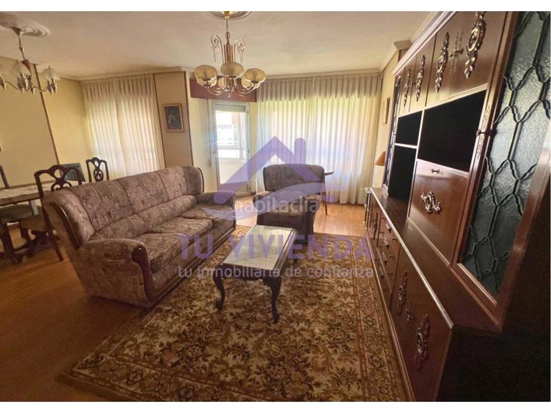 Foto 61ece9b3-6311-4294-870e-398277e68123. Flat with heating parking in La Rubia Valladolid