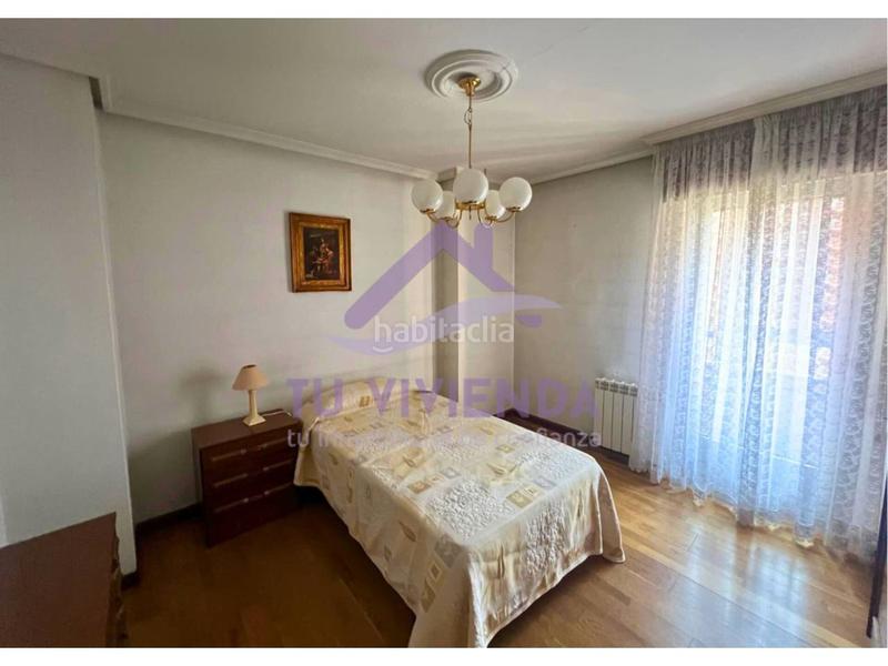 Foto 80a21882-3c50-44a0-83a6-825e0e51de40. Flat with heating parking in La Rubia Valladolid