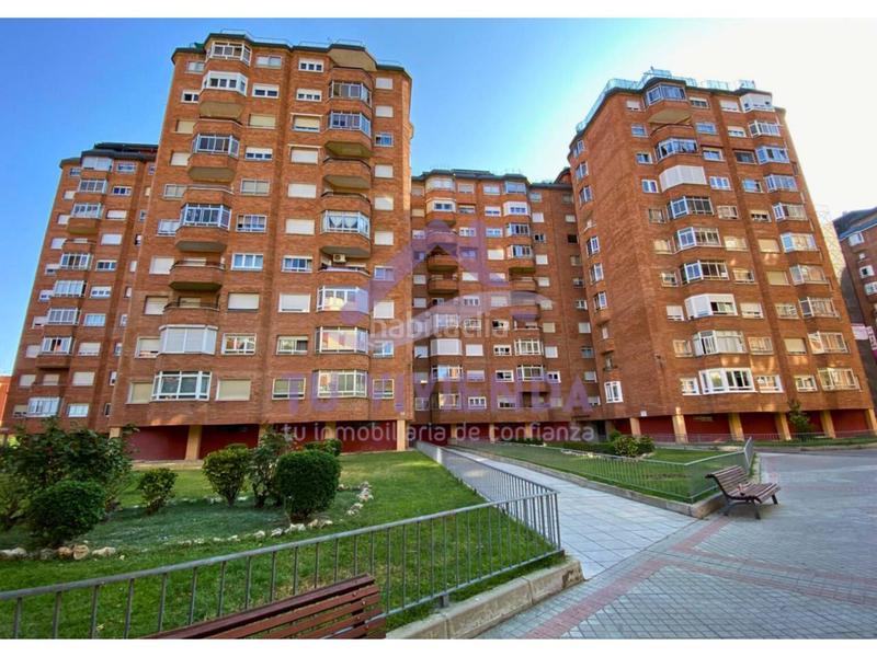 Foto fd3822b9-8d82-4a88-a4cd-67b4bbc43e1c. Flat with heating parking in La Rubia Valladolid