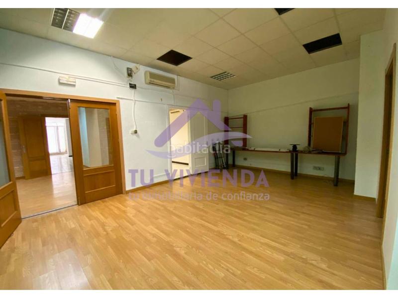 Foto 03d55243-681c-4247-aeae-b5bd67d814eb. Local comercial a Delicias Valladolid