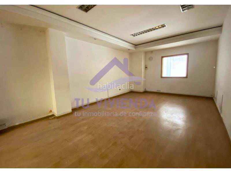 Foto f38f2af3-06c7-4a18-8a15-758ed14218f6. Local comercial a Delicias Valladolid