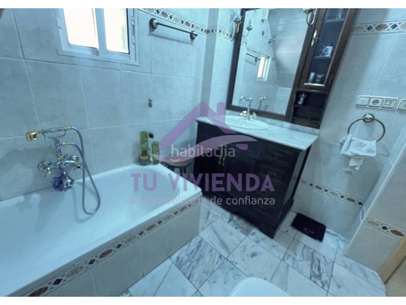 Foto 5c7175fc-9caf-4975-83e1-7d6415be5f8b. Duplex avec chauffage parking dans Delicias Valladolid