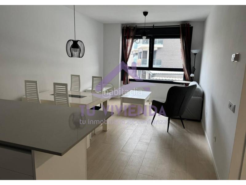 Foto 771a8e55-d7e3-4f2c-8097-56f226c37d67. Alquiler piso alquiler de piso capital en Polígono San Cristóbal Valladolid