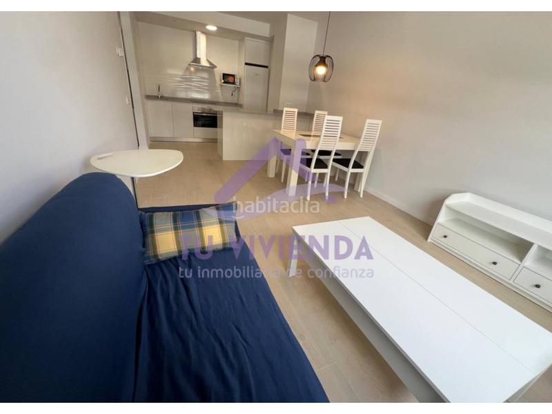 Foto ed3a5b01-e674-4184-a398-22bcbf2213bf. Alquiler piso alquiler de piso capital en Polígono San Cristóbal Valladolid