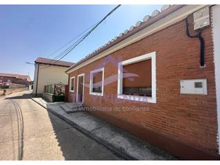 Haus  Antonio relea. Venta de casa en saldaña