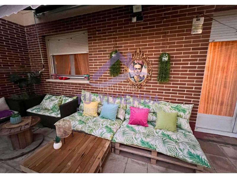 Foto 9e8fafa7-8bf5-4dee-81e8-1ae2a6f5aaa5. Semi detached house with heating parking in Tudela de Duero