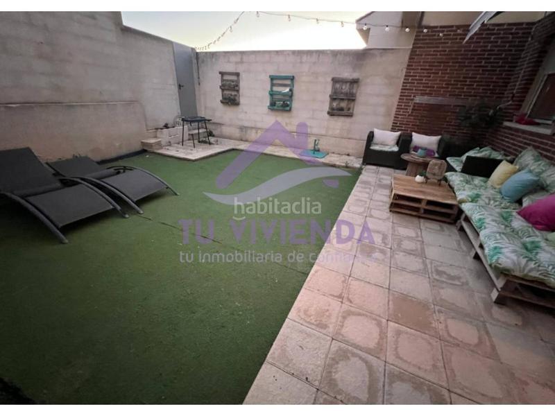 Foto bd40e8fe-5bb4-4ac3-830a-a1c4c3f92139. Semi detached house with heating parking in Tudela de Duero