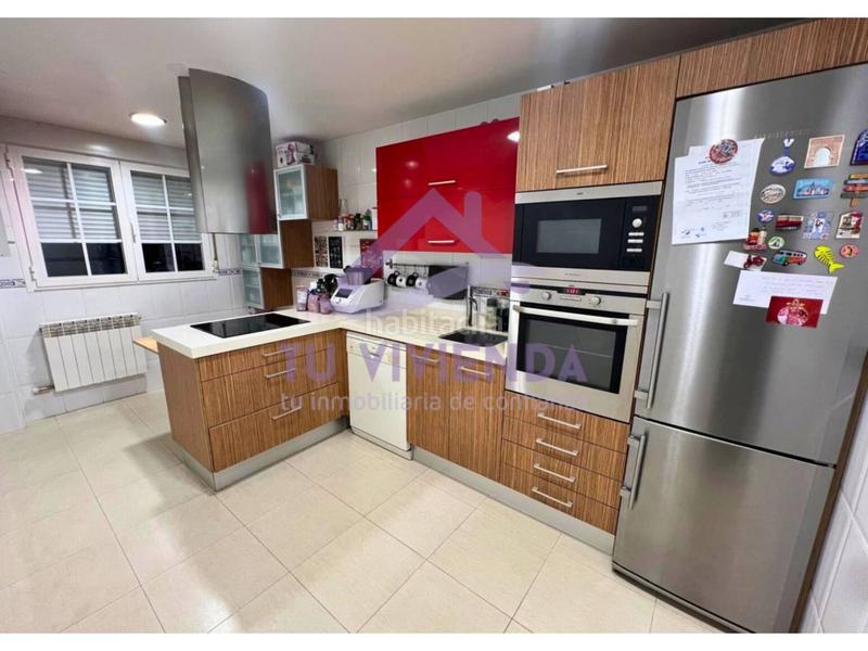 Foto f7293c5d-5cc7-42eb-bb7d-1052f6f7aabd. Semi detached house with heating parking in Tudela de Duero