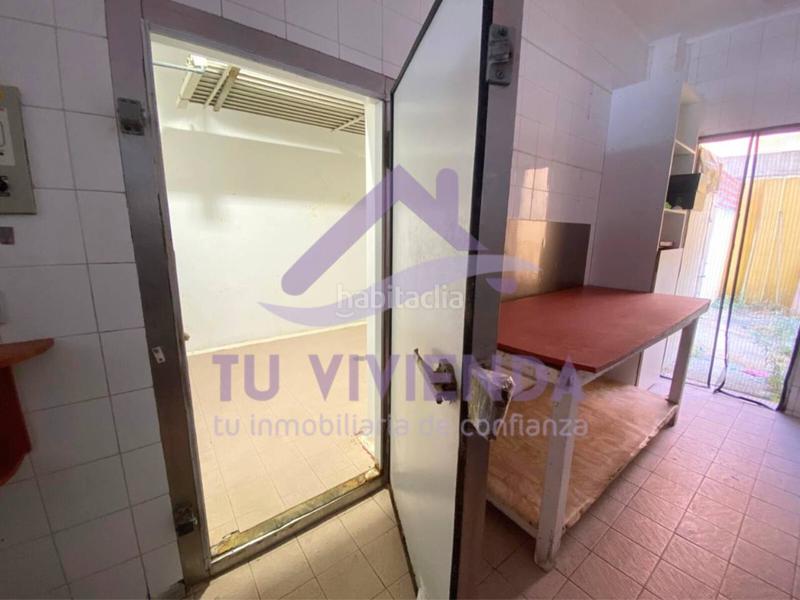 Foto a0c7ad0b-e7a3-4bc8-a8c6-bffff7adc7a1. Affitto locale commerciale in Rondilla Valladolid