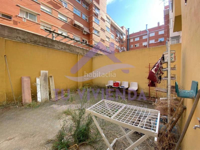 Foto 0275886e-5104-4567-a245-e3fb0890a594. Alquiler local comercial local en alquiler en calle soto en Valladolid