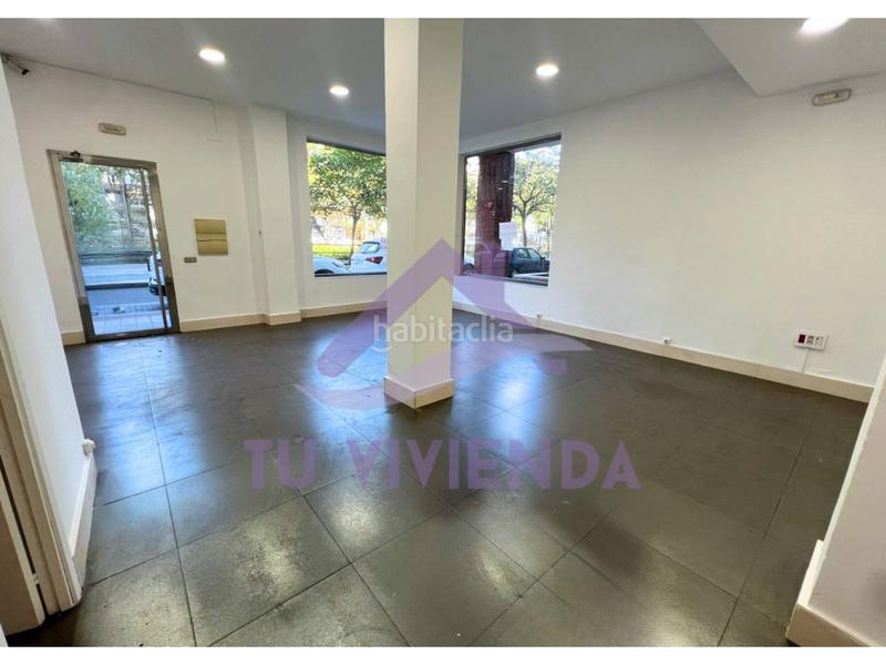 Foto 6db0bfd0-ab8a-480f-8071-44e50234b159. Location local commercial dans Batallas Valladolid