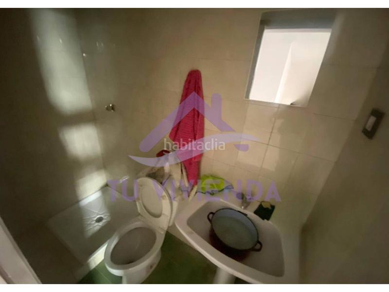 Foto b9dd8b1c-2511-47c0-959a-0fe588fb5627. Location local commercial dans Delicias Valladolid