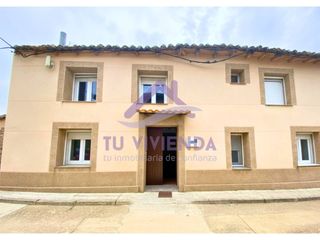 Lloguer Casa  Calle villalafuente. Casa en alquiler en relea de la loma