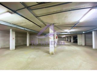 Lloguer Aparcament cotxe  Avenida josé quintana. Alquiler de plaza de garaje en saldaña