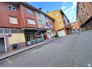 Miete Autoparkplatz  Calle valfrío. Alquiler de plaza de garaje en saldaña