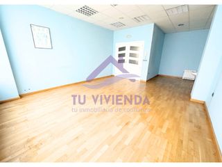 Local Comercial en Calle olmeda 4. Local en venta en saldaña