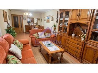 Affitto Casa a schiera  Calle maestro eulogio gómez 1. Espectacular chalet dúplex de lujo en valdestillas! listo para e