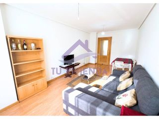 Etagenwohnung in Calle Abetos