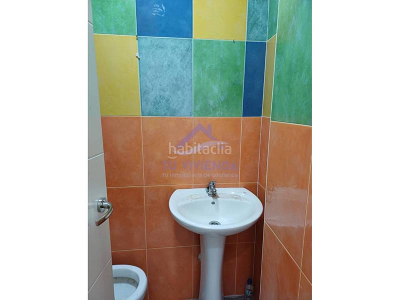 Foto f4c85a51-a783-48e9-bea9-de57bc88a24a. Alquiler local comercial local en alquiler en circularVadillos47005 en Valladolid