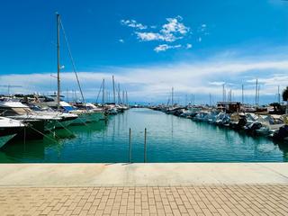 Local commercial à Santa Eulària des Riu