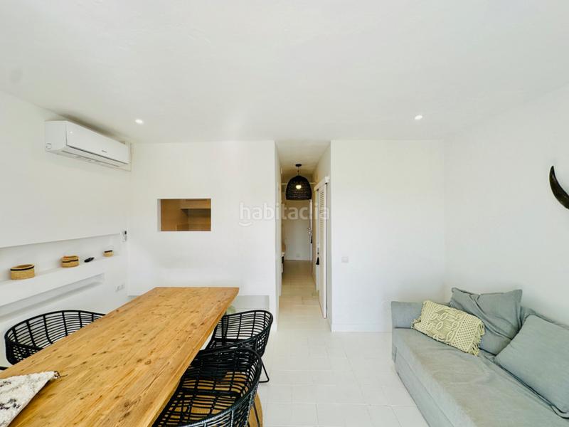 Foto e9e02733-e384-4f6d-8420-804893e828f1. Apartment with pool in Cala Vedella-Cala Tarida Sant Josep de sa Talaia