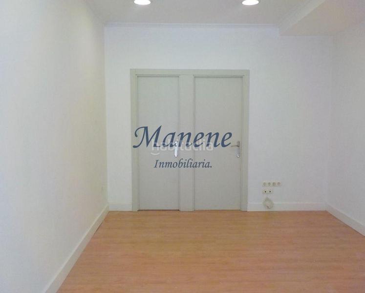 Foto e2f6f66c-a3ec-4c99-a460-60ed5e308eab. Alquiler local comercial local en Centro-Puerto Viejo Getxo