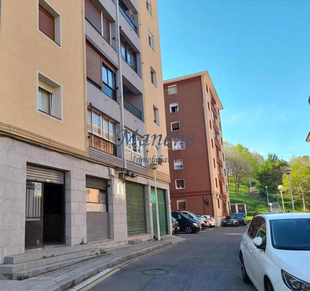 Foto 2b80622c-e6fe-406a-adba-f6b056b26fa4. Local comercial a Altamira Bilbao