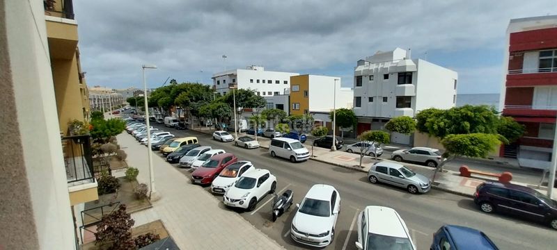 Foto 5f1dc3d4-7303-4364-8168-ade491c9bb4f. Lloguer pis amb aparcament a Playa del Hombre - Taliarte - Salinetas Telde