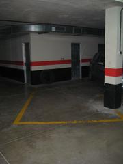 Parking coche en Calle maría auxiliadora 28. Plaza de garaje 15 m2 con trastero centro de san gregorio. telde