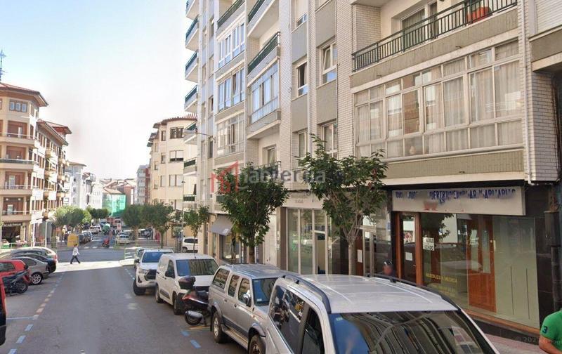 Foto d45e8fcf-2061-4ef2-b62e-2cb5aec1c83a. Alquiler local comercial en Centro Castro - Urdiales