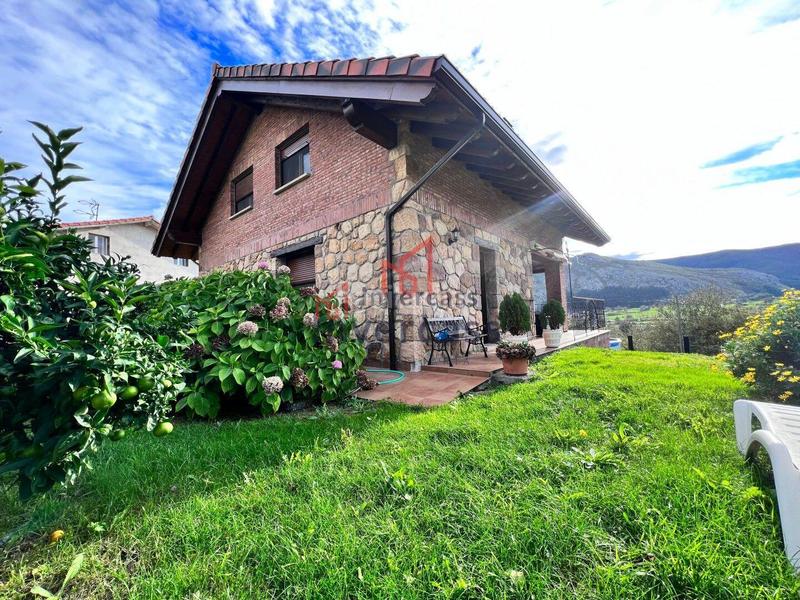Foto 47b534fb-cc2b-4eca-b881-8cb0468c8c22. Chalet in Mioño-Santullán Castro - Urdiales