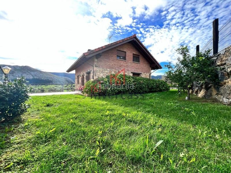 Foto c074431d-22d5-4197-a2a6-74ff6521fee8. Chalet dans Mioño-Santullán Castro - Urdiales