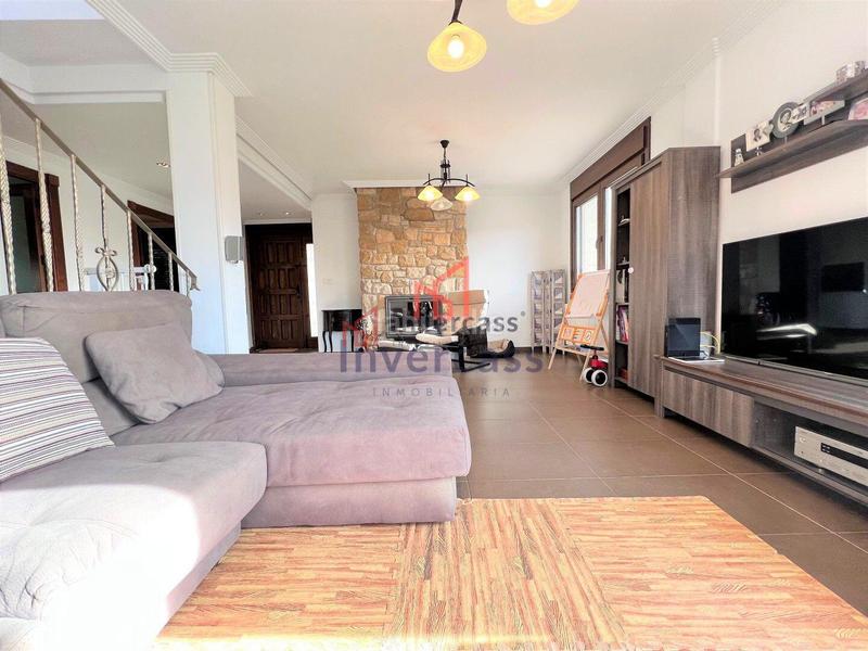Foto 560f3806-cad4-4454-bb17-c5214e8cc223. Chalet in Mioño-Santullán Castro - Urdiales