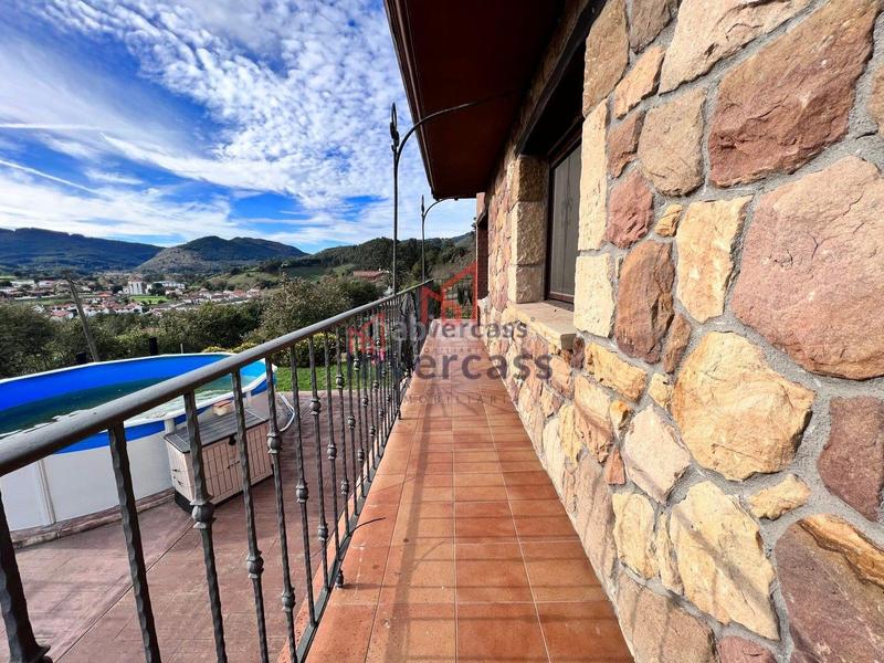 Foto 910b6fa7-7898-4a20-804a-057787e9acc8. Chalet in Mioño-Santullán Castro - Urdiales