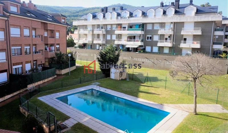 Foto 68bfcf79-69b8-4d73-8dd5-013059308d5e. Attico con riscaldamento parcheggio piscina in Playa Ostende Castro - Urdiales