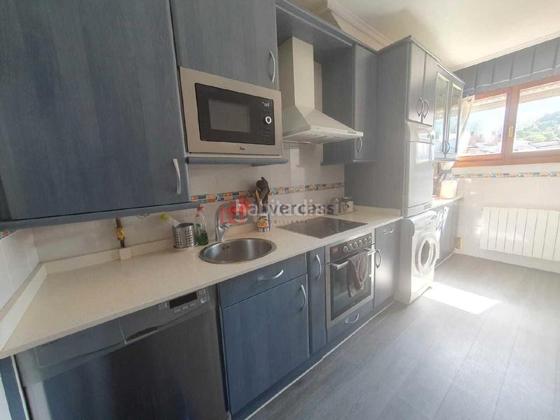 Foto cdd8c00b-ad5e-4f72-94d1-b638b32f8952. Penthouse with heating parking pool in Playa Ostende Castro - Urdiales