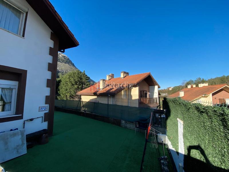 Foto 9f16c39d-3f31-4b7f-9c31-fce1ece14569. Chalet en Otañes-Talledo Castro - Urdiales