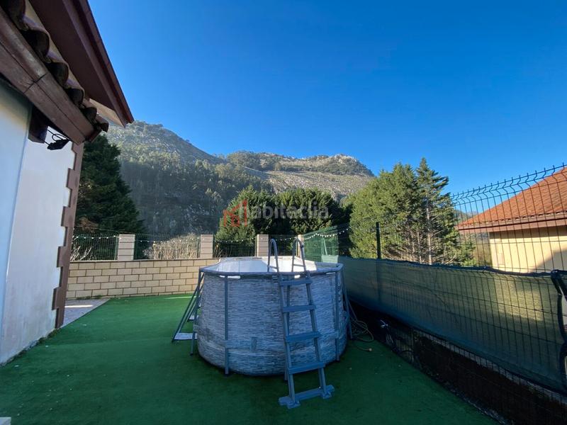 Foto 4da2014d-1c1b-4438-830a-e8b0a6f615a9. Chalet con camino riscaldamento in Otañes-Talledo Castro - Urdiales