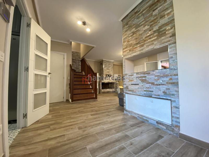 Foto b07c5223-7844-4f6b-a328-47b1481dcd53. Chalet con camino riscaldamento in Otañes-Talledo Castro - Urdiales