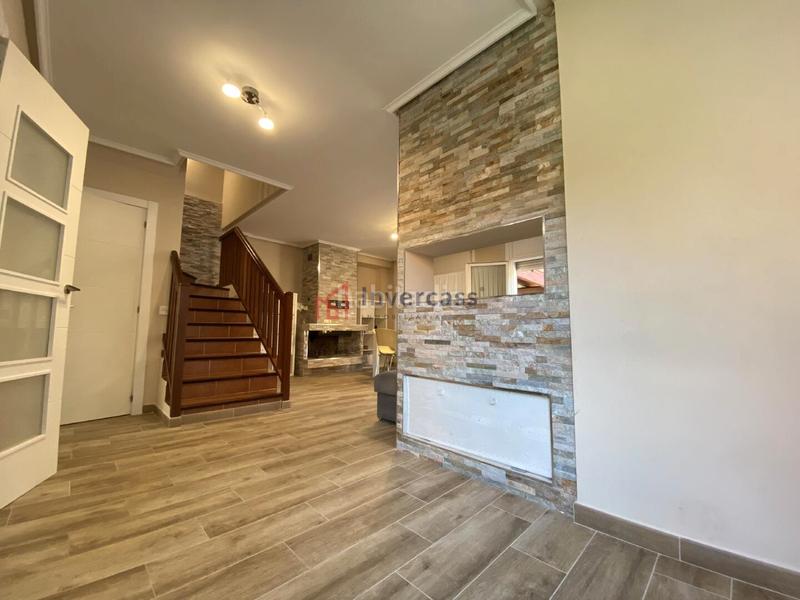 Foto ea79a66e-bc94-48de-9535-a6beb9ff2b4b. Chalet con camino riscaldamento in Otañes-Talledo Castro - Urdiales