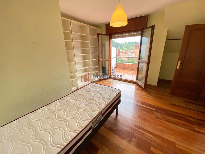 Foto aa82b13f-6f97-461a-b01c-c9b98853e297. Attico con riscaldamento parcheggio piscina in Brazomar Castro - Urdiales