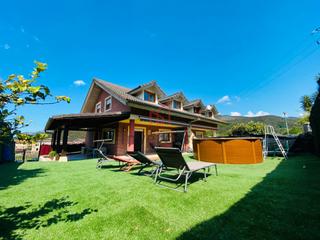 Casa adossada  Barrio adino. Chalet adosado en el centro de guriezo